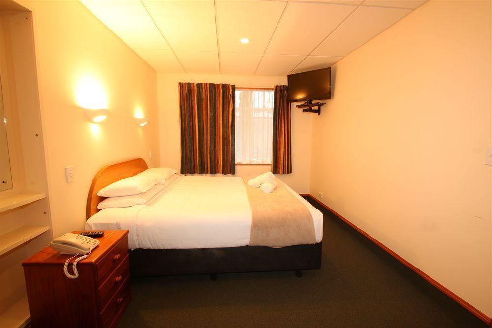 Amross Motel Dunedin Exterior photo