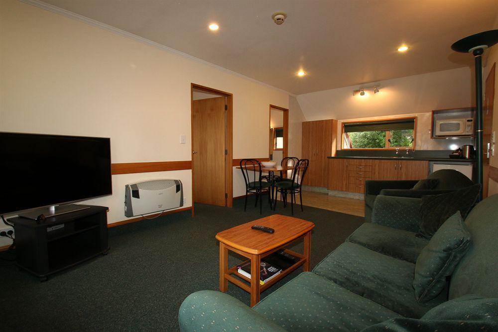 Amross Motel Dunedin Exterior photo